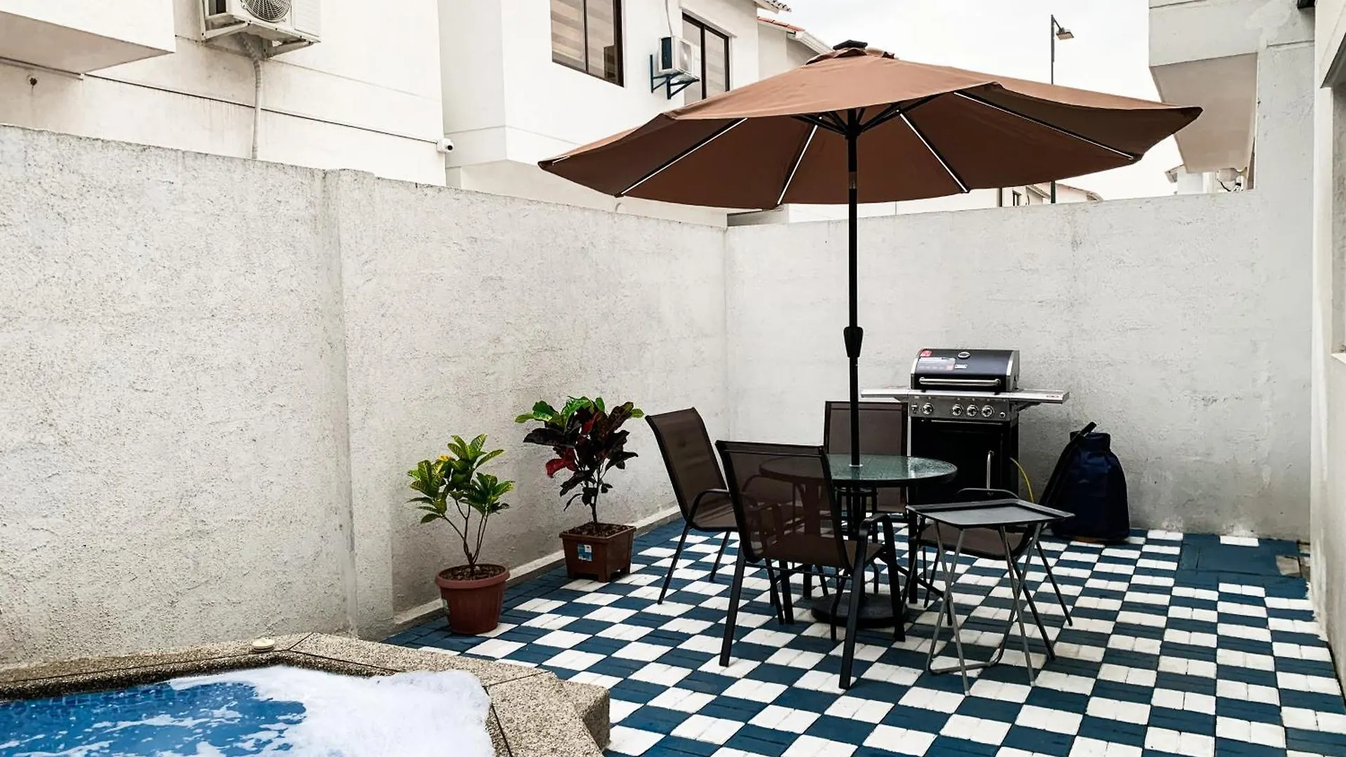 Villa Luxury 3 Habitaciones, Jacuzzi Y Barbecue Guayaquil 0*,  Ecuador