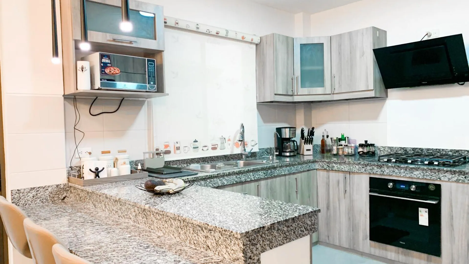 Villa Luxury 3 Habitaciones, Jacuzzi Y Barbecue Guayaquil