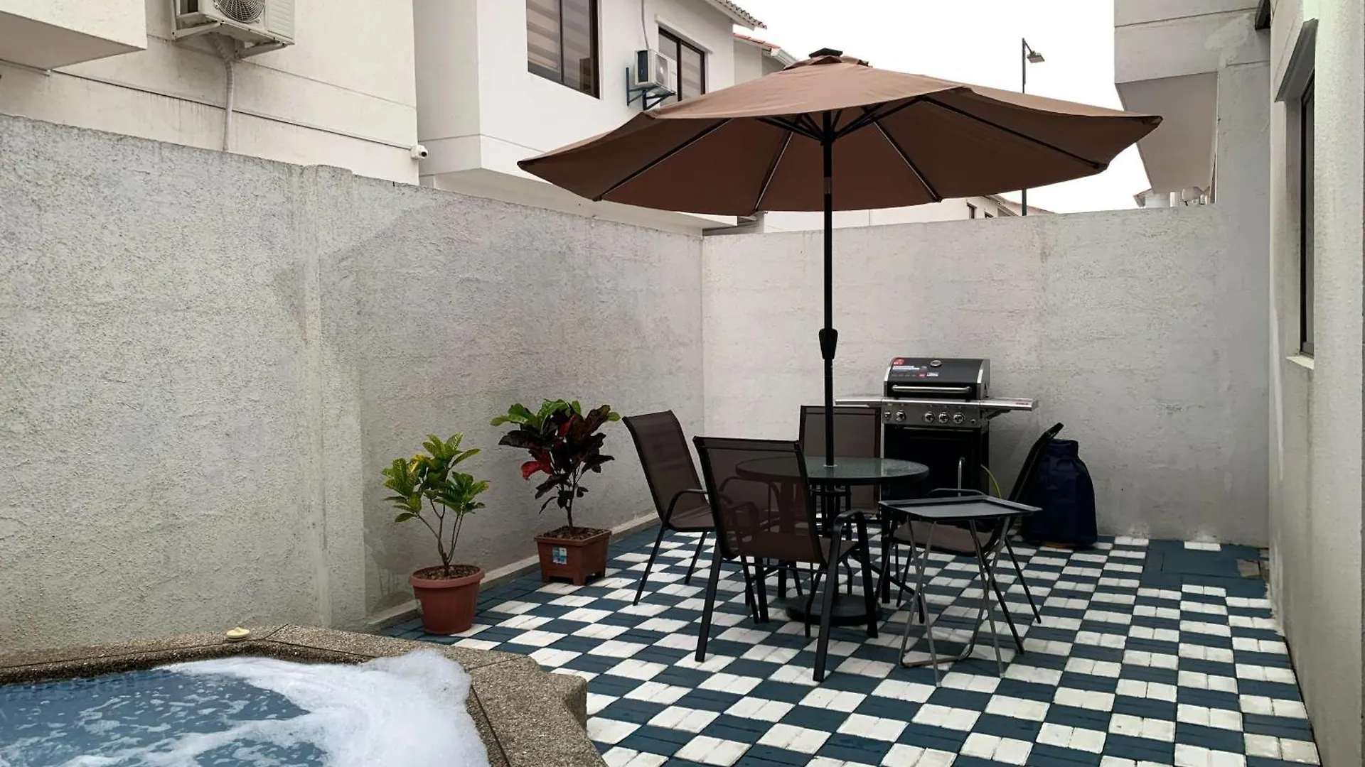 Villa Luxury 3 Habitaciones, Jacuzzi Y Barbecue Guayaquil